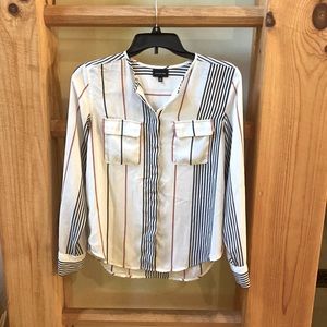 Who what wear blouse, very light so good all year